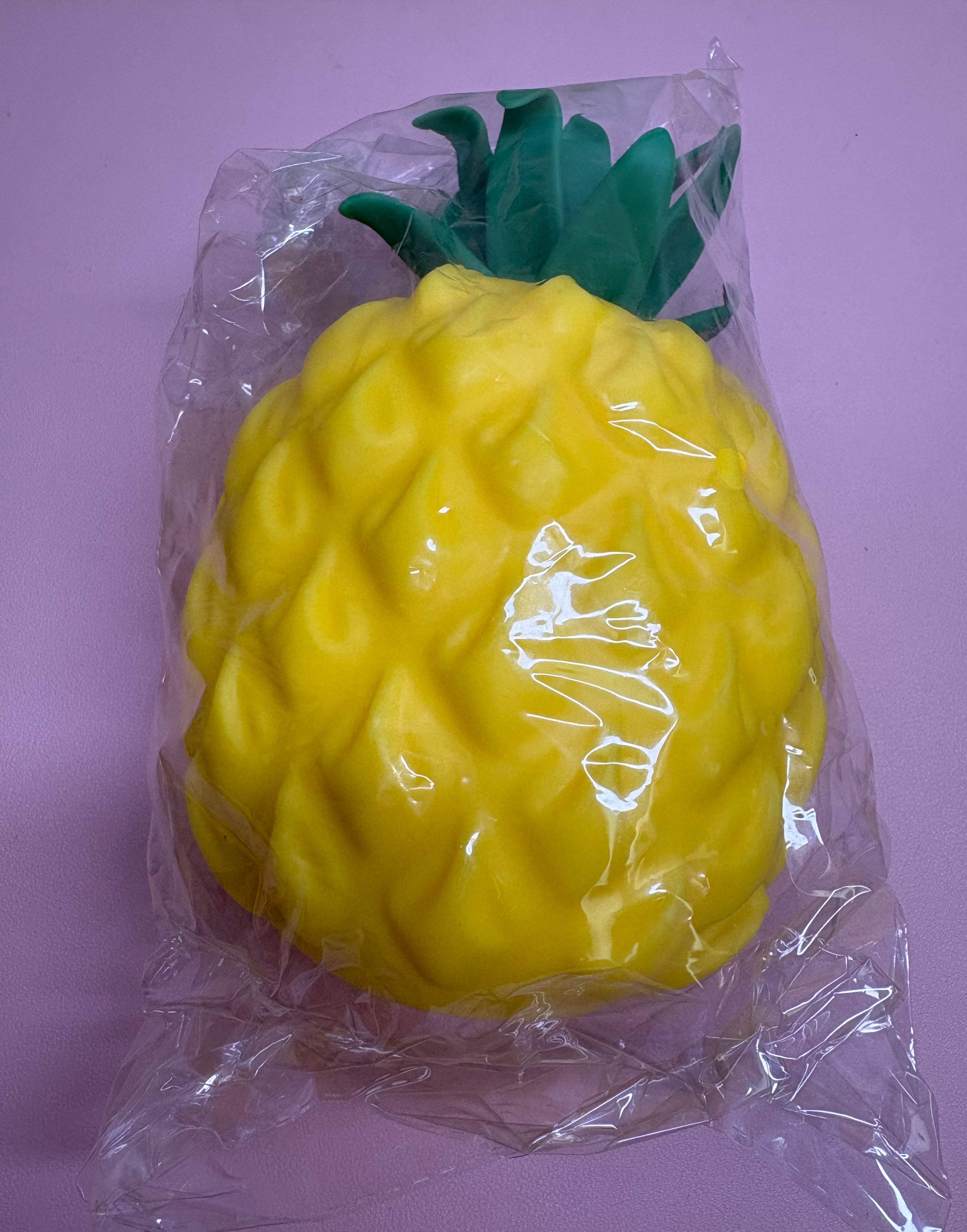 Jumbo Pineapple