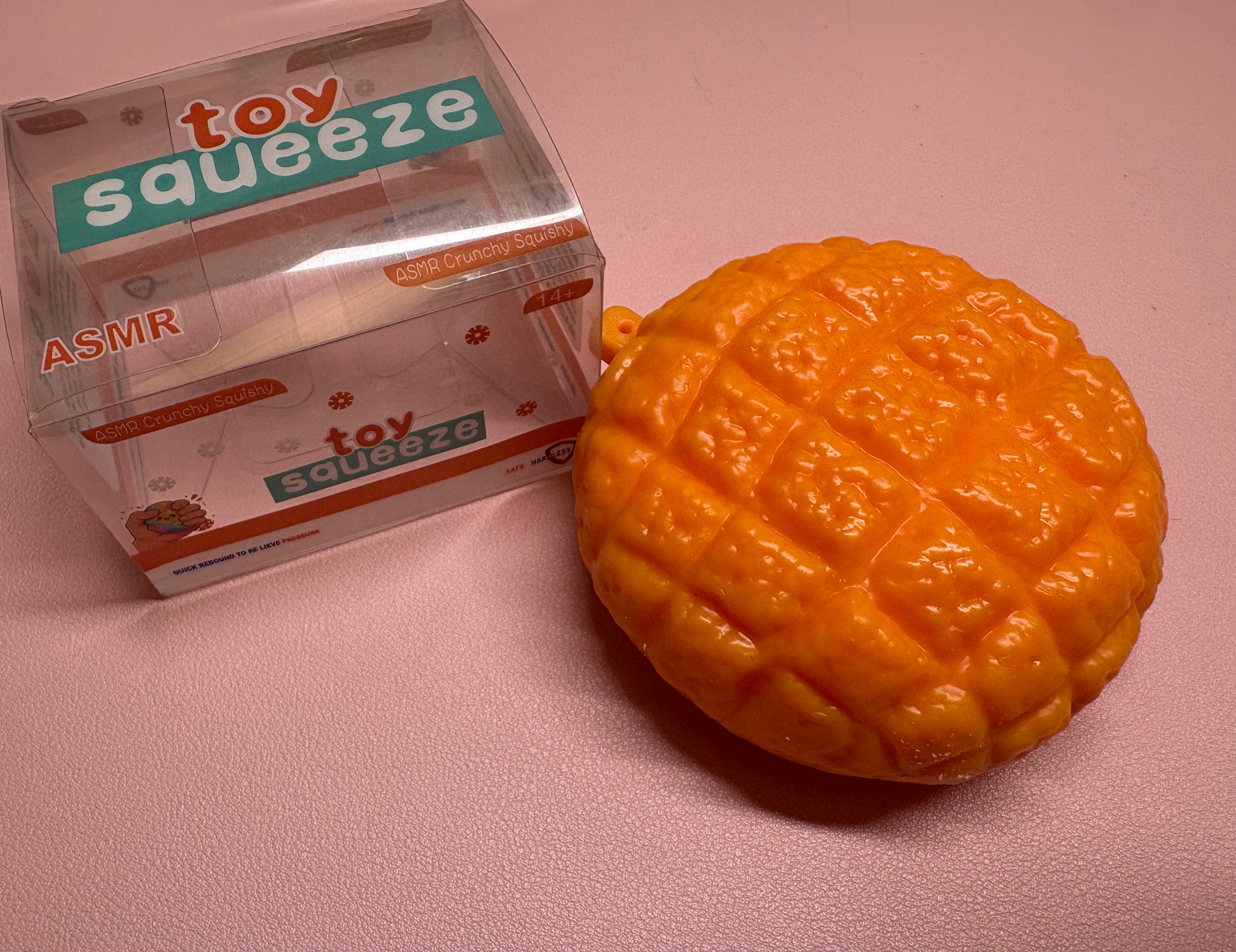 Crunchy Pineapple Bun Squishy
